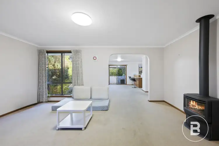 Fifth view of Homely house listing, 6 Soyuz Court, Mount Clear VIC 3350