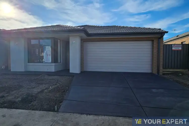 13 Tintern Street, Clyde North VIC 3978