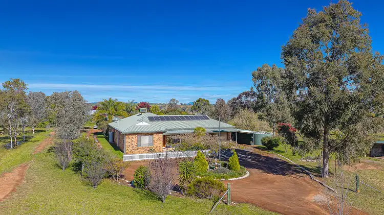 4 Warwick Road, Tamworth NSW 2340