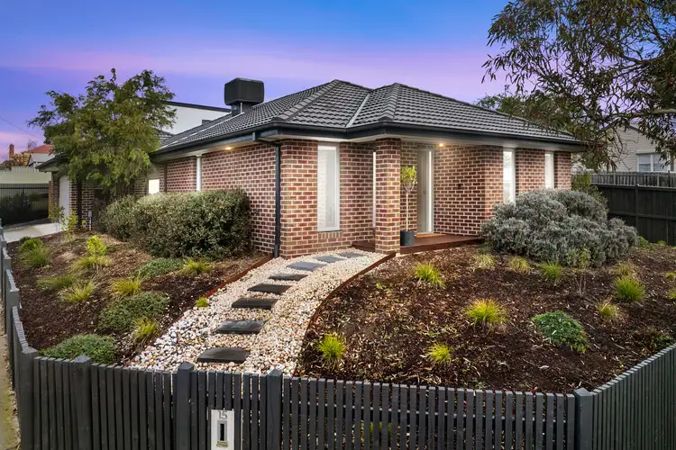 15 Lily Street, Hamlyn Heights VIC 3215