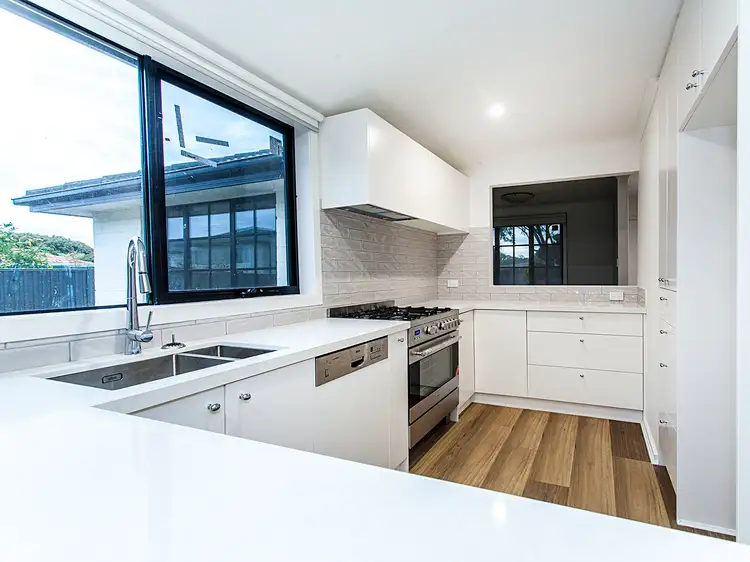 5 Ansett Crescent, Forest Hill VIC 3131