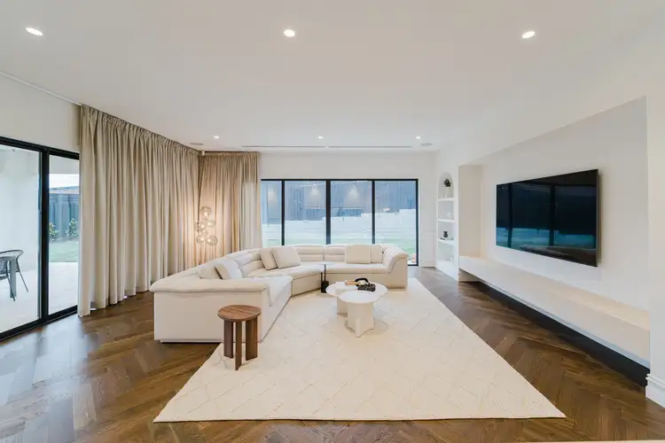 Second view of Homely house listing, 8 The Elms, Narre Warren VIC 3805