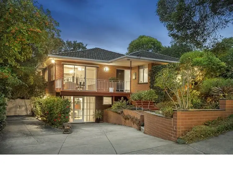 6 Howitt Drive, Templestowe Lower VIC 3107