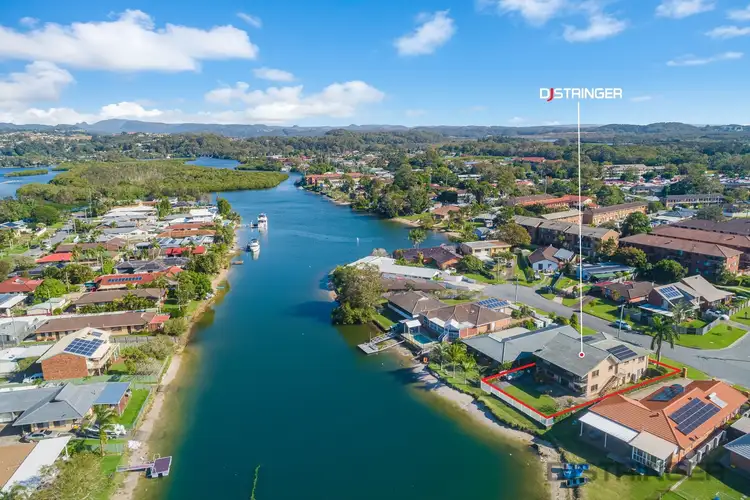 24 Blue Waters Crescent, Tweed Heads West NSW 2485