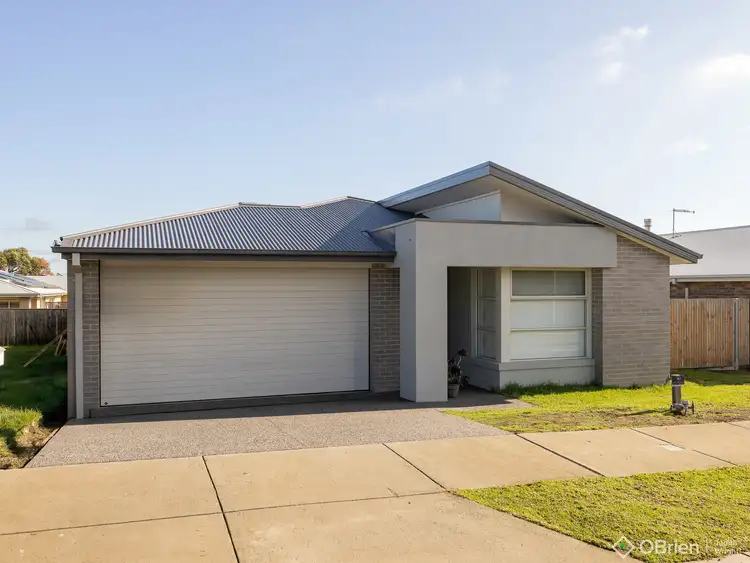 18 Flathead Court, San Remo VIC 3925