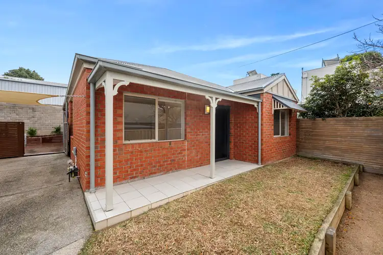 2/2 Marcus Street, Highton VIC 3216