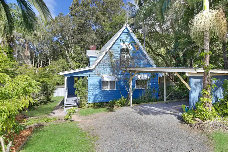 10 Lagoda Drive