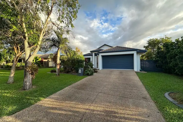 24 Anchorage Circuit, Bushland Beach QLD 4818