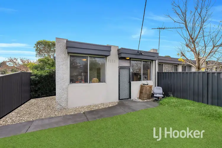 1/30 Wheatsheaf Road, Glenroy VIC 3046