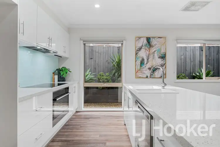 Sixth view of Homely house listing, 2/26 David Street, Knoxfield VIC 3180