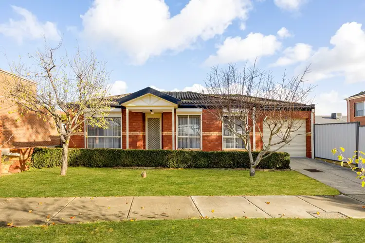 1/37 Pecks Road, Sydenham VIC 3037