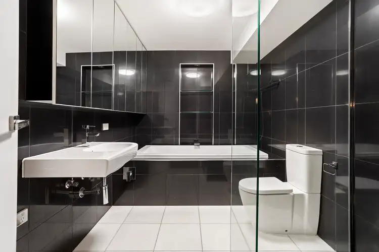 Fourth view of Homely apartment listing, 33/27 Queens Road, Melbourne VIC 3004
