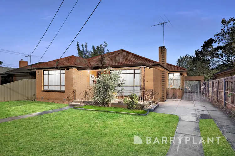 67 Clarke Avenue, St Albans VIC 3021