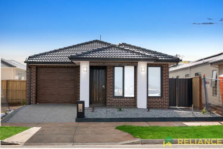 38 Rice Flower Crescent, Strathtulloh VIC 3338