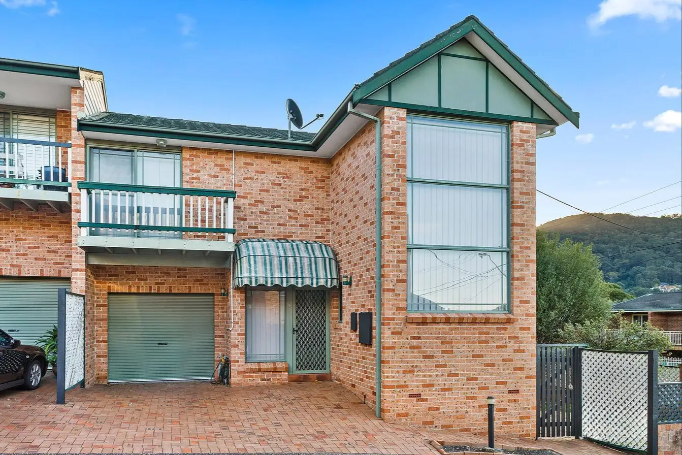 Main view of Homely townhouse listing, 1/157 Balgownie Road, Balgownie NSW 2519