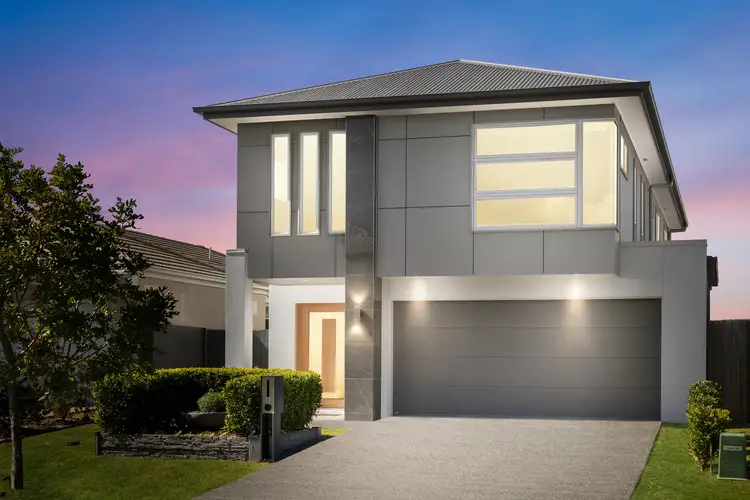 6 Compass Way, Newport QLD 4020