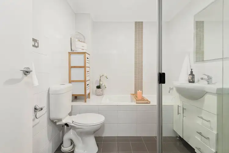 Fifth view of Homely unit listing, 1/998 Old Princes Highway, Engadine NSW 2233