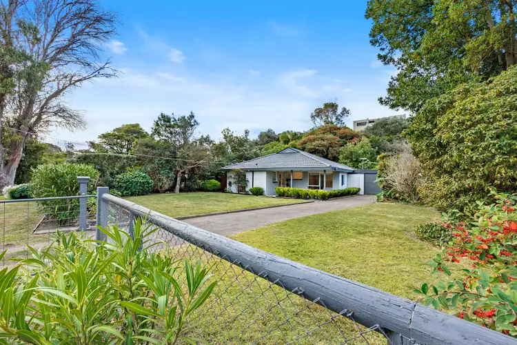 6 David Street, Blairgowrie VIC 3942