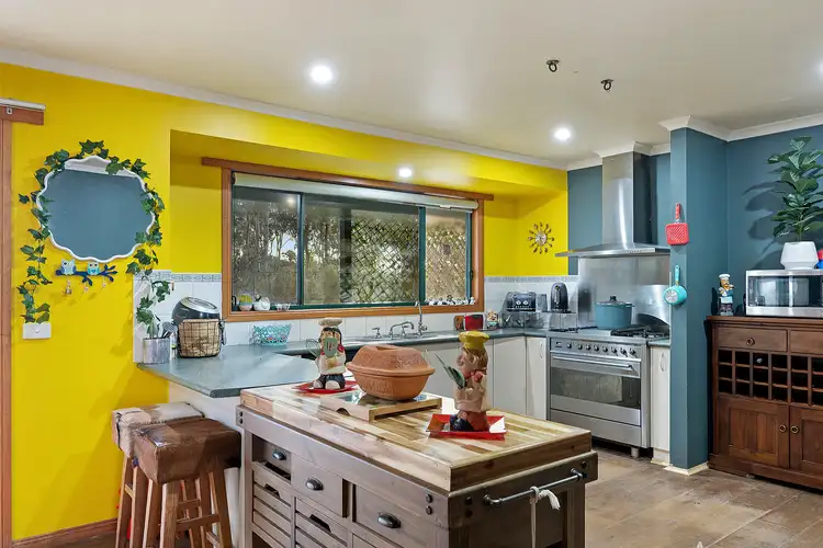 Sixth view of Homely house listing, 42 Dillion Court, Alma VIC 3465