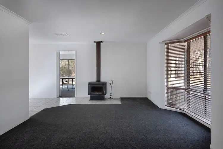 Sixth view of Homely house listing, 28 Callistemon Close, Junortoun VIC 3551