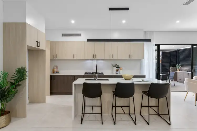 Fifth view of Homely house listing, 2 Collett Crescent, Kings Langley NSW 2147