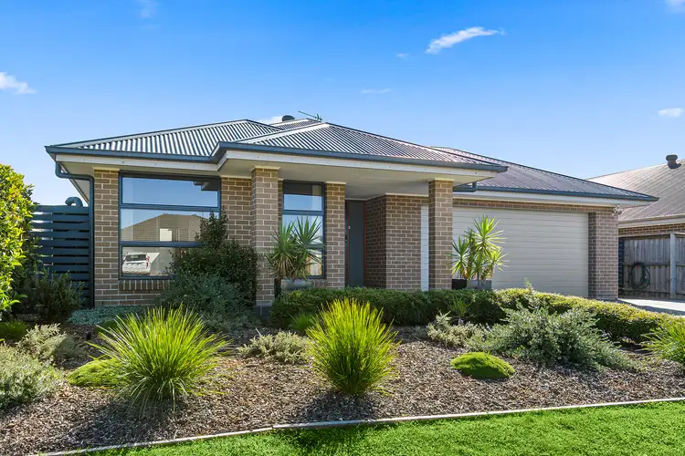 9 Stewart Street, Renwick NSW 2575