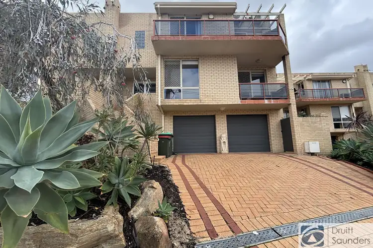 28 Manning Street, Scarborough WA 6019