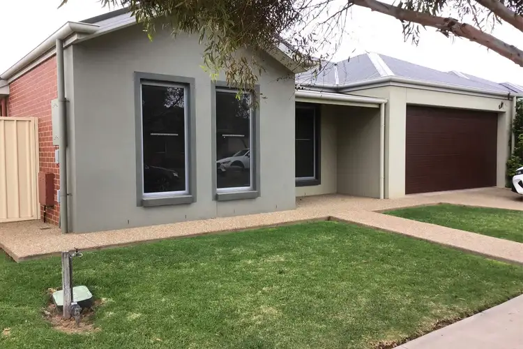 21 Tower Gardens, Mildura VIC 3500