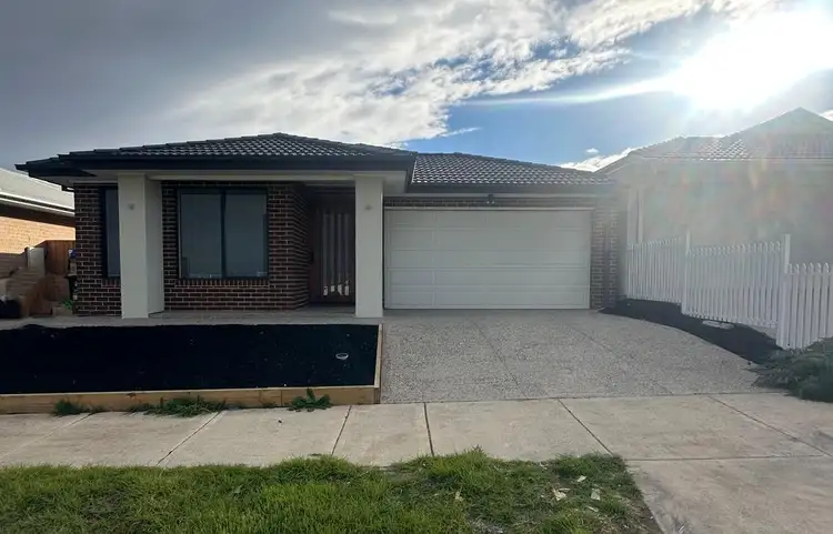 4 Needlebush Drive, Sunbury VIC 3429