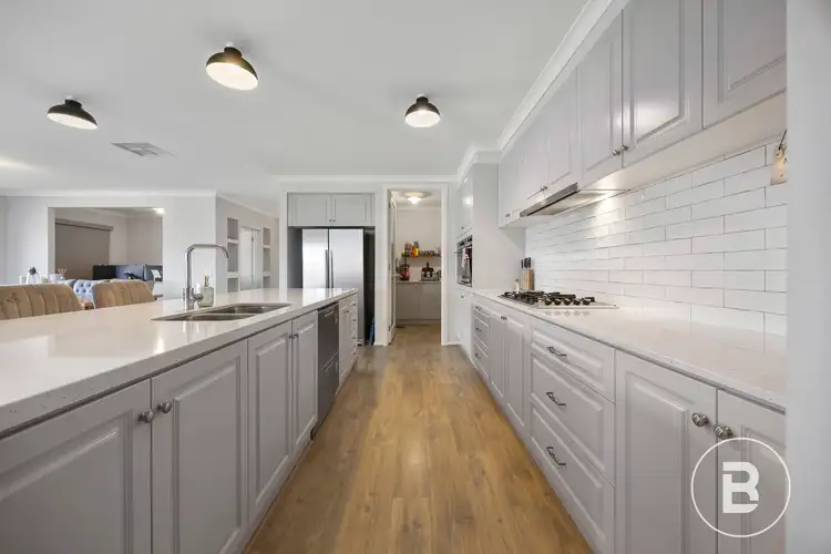 Fifth view of Homely house listing, 15 Donegal Drive, Alfredton VIC 3350