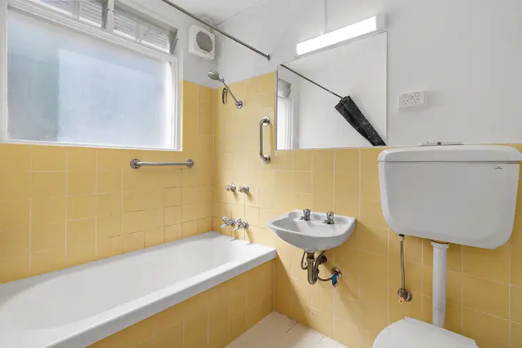 Fifth view of Homely apartment listing, 4/36 Waterloo Crescent, St Kilda VIC 3182