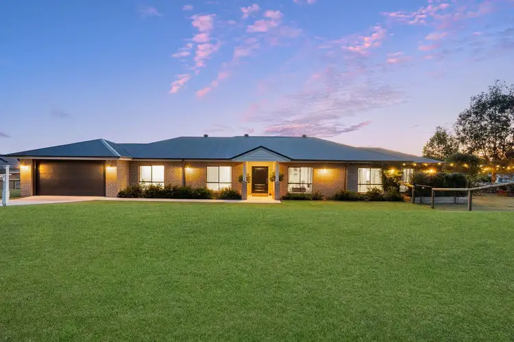 53 Aspect Way, Karalee QLD 4306