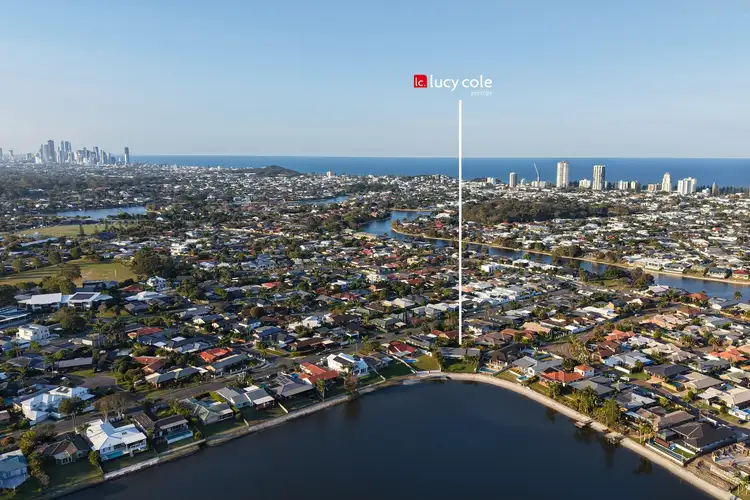 26 Auk Avenue, Burleigh Waters QLD 4220