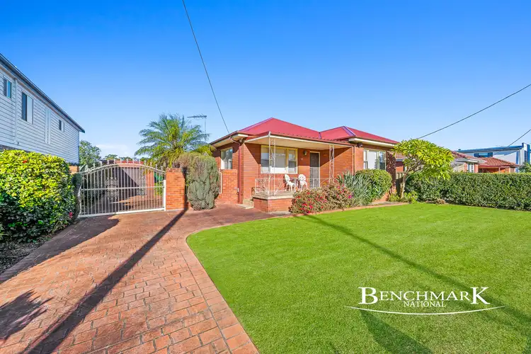 32 Cooper Avenue, Moorebank NSW 2170