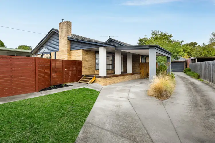 8 Lockhart Court, Kilsyth VIC 3137