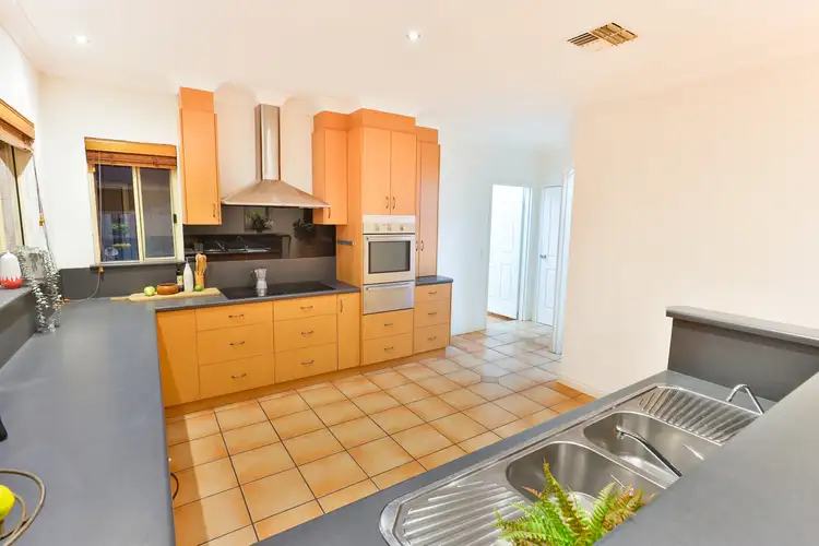 Fifth view of Homely house listing, 499 Ontario Avenue, Mildura VIC 3500