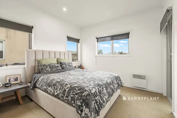 Fifth view of Homely house listing, 58 Edgeware Close, Pakenham VIC 3810