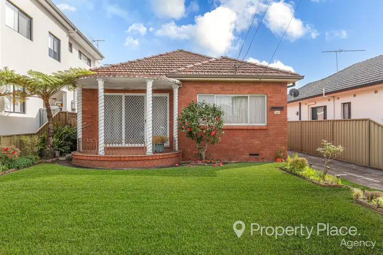 140 Arab Road, Padstow NSW 2211