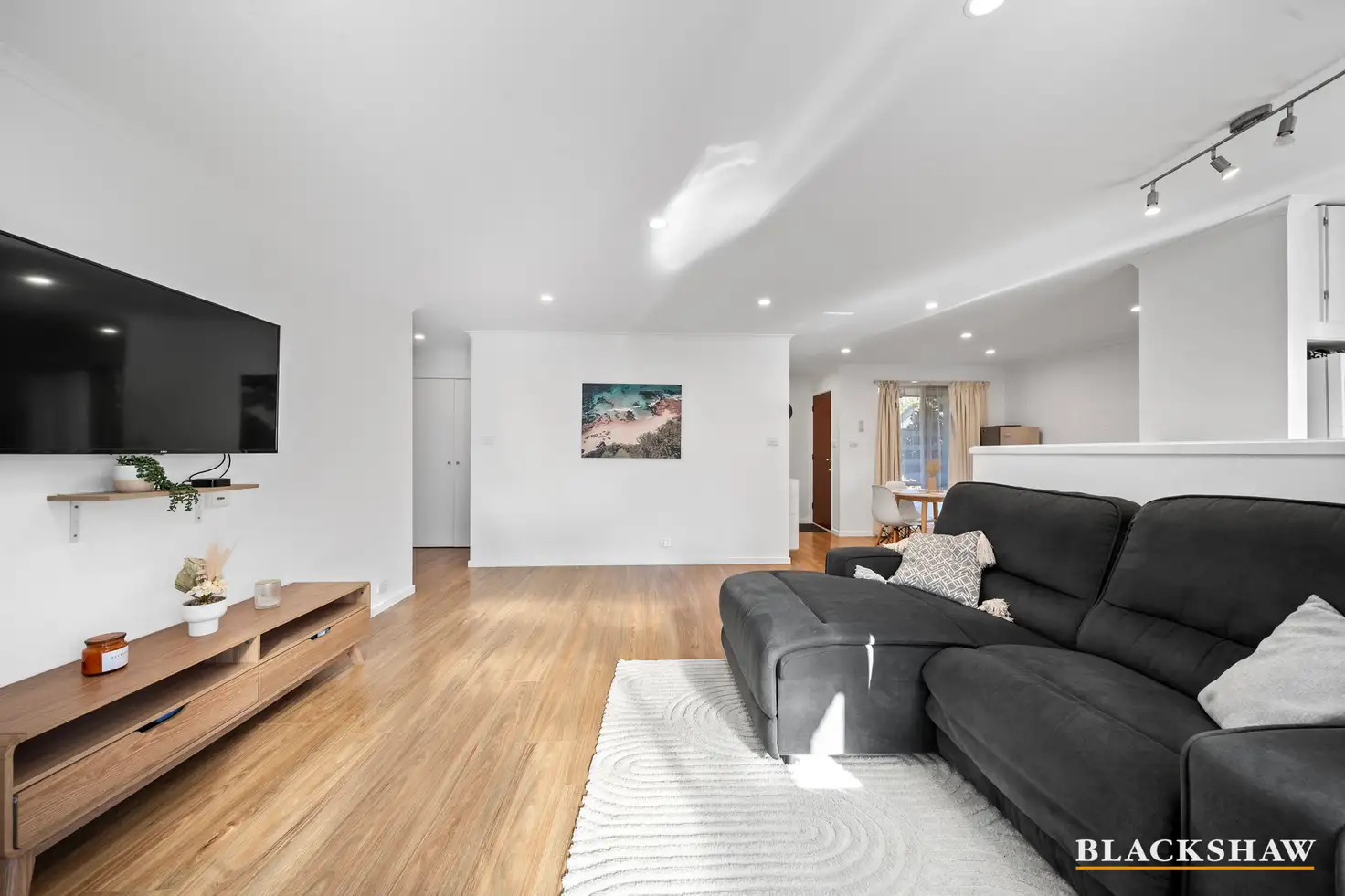 Main view of Homely townhouse listing, 9/17 Brudenell Drive, Jerrabomberra NSW 2619