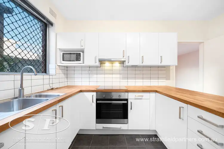 3/4 Mooney Street, Strathfield South NSW 2136