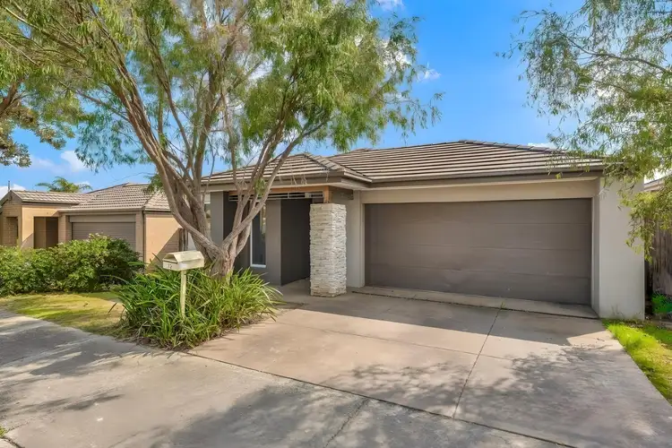 13 Wedgewood Drive, Pakenham VIC 3810