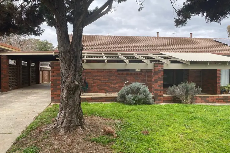 2/6 Merson Street