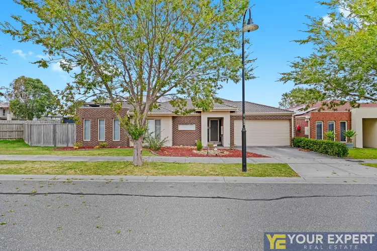 1 Roseville Court, Berwick VIC 3806