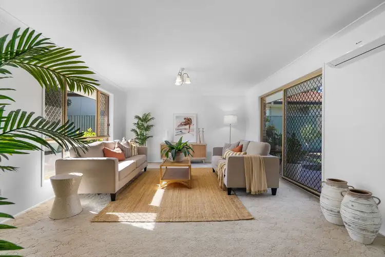 4 Sundown Drive, Paradise Point QLD 4216
