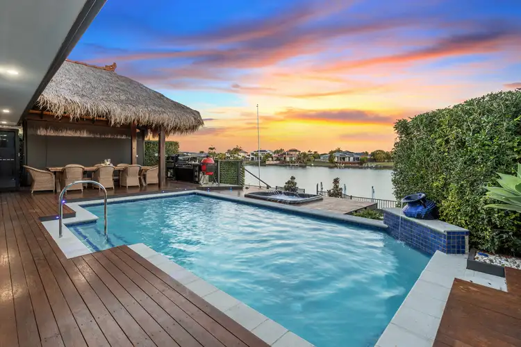 52 The Peninsula, Helensvale QLD 4212
