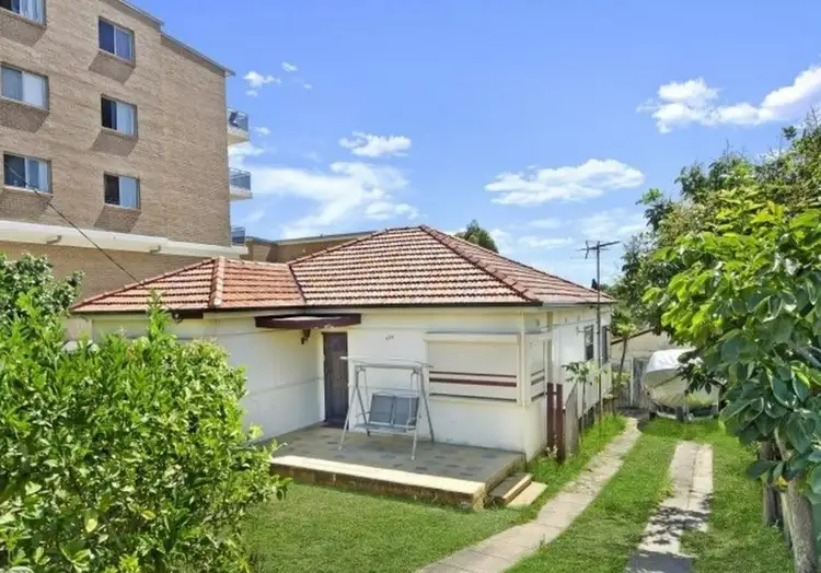 496 Woodville Road, Guildford NSW 2161