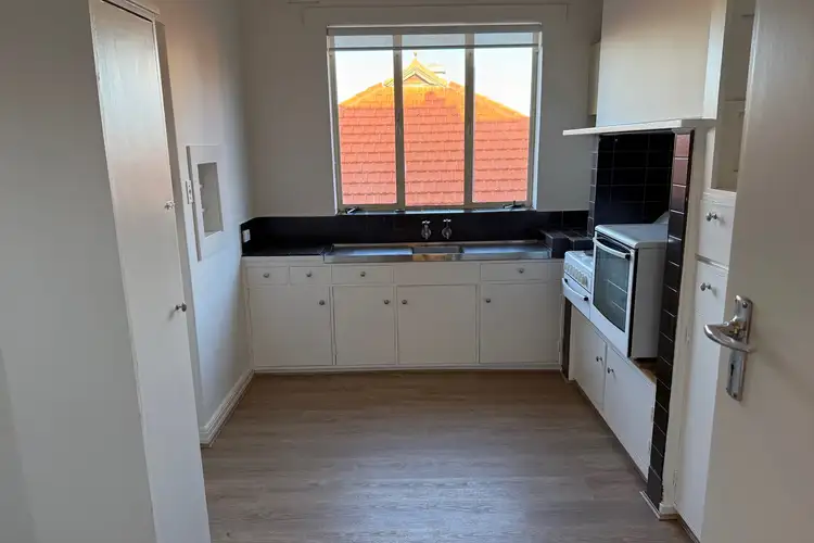 Fourth view of Homely unit listing, 5/3 Tennyson Street, Elwood VIC 3184