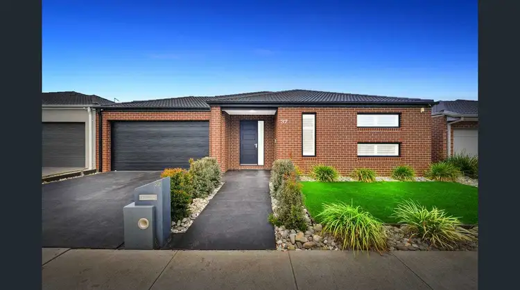 37 Cotton Field Way, Brookfield VIC 3338