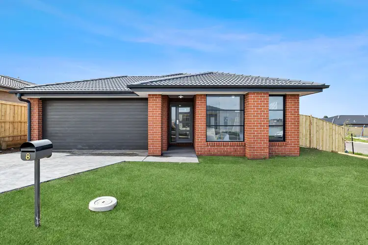 8 Snowbird Road, Winter Valley VIC 3358