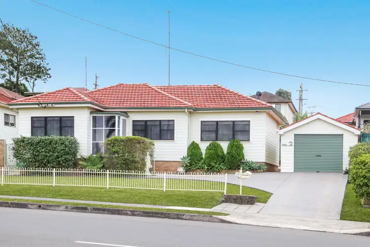 290 Cowper Street, Warrawong NSW 2502